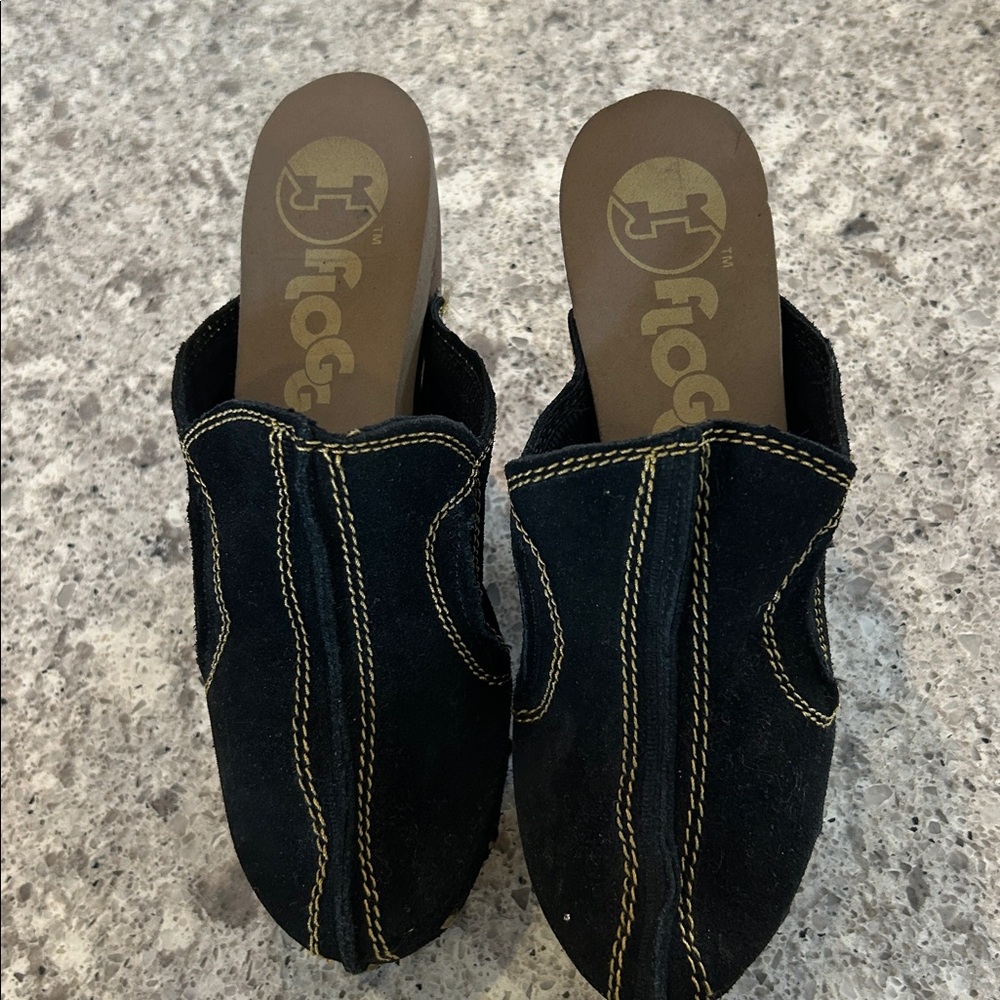 Y2K Floggs Diana black suede clogs